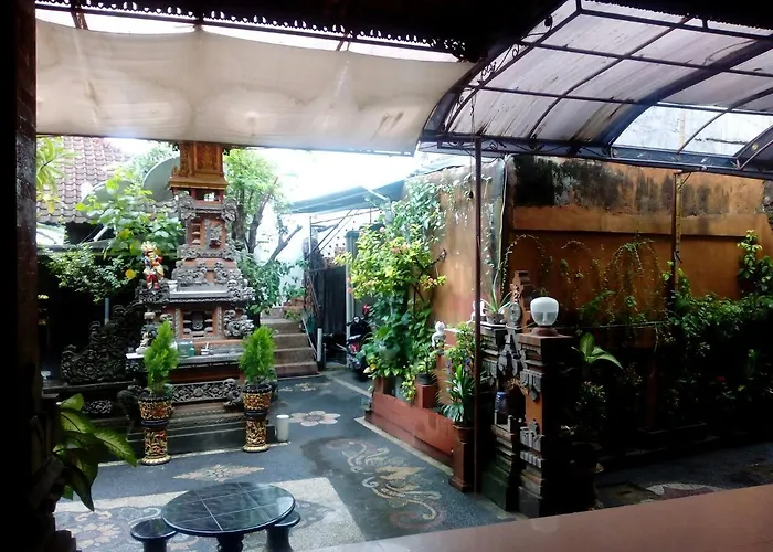 Hostal Bayudya *