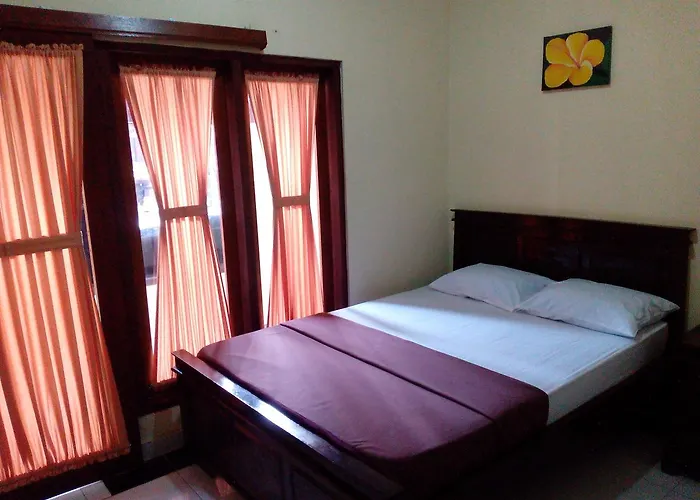 Hostal Bayudya *