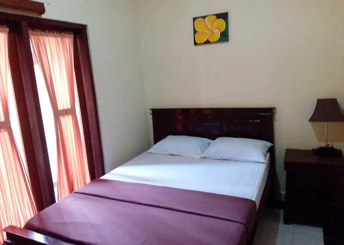 Hostal Bayudya *