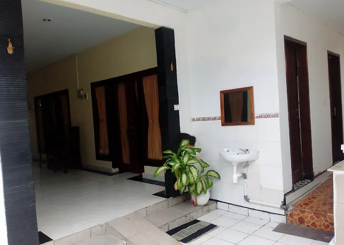 Hostal Bayudya *