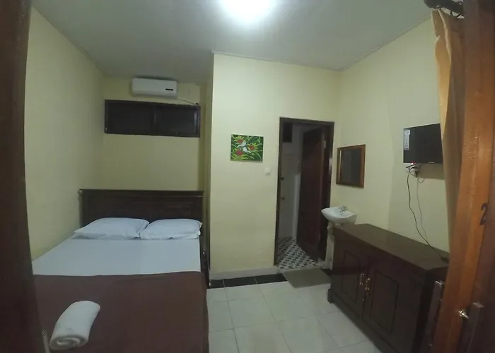 Hostal Bayudya *